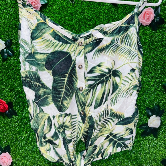 H&M floral tie up top - Picture 5 of 6